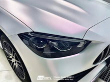 Load image into Gallery viewer, Chameleon White Red Vinyl