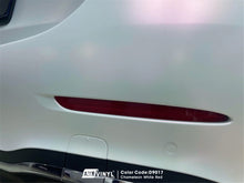 Load image into Gallery viewer, Chameleon White Red Vinyl