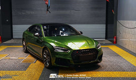 Gloss Metallic Mamba Green Vinyl